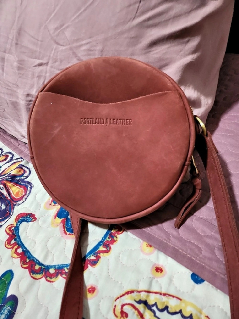 Portland Leather Round Leather Crossbody in Pink